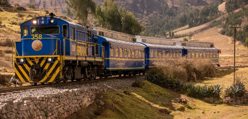 luxury train from Cusco to Machu Picchu interior seating