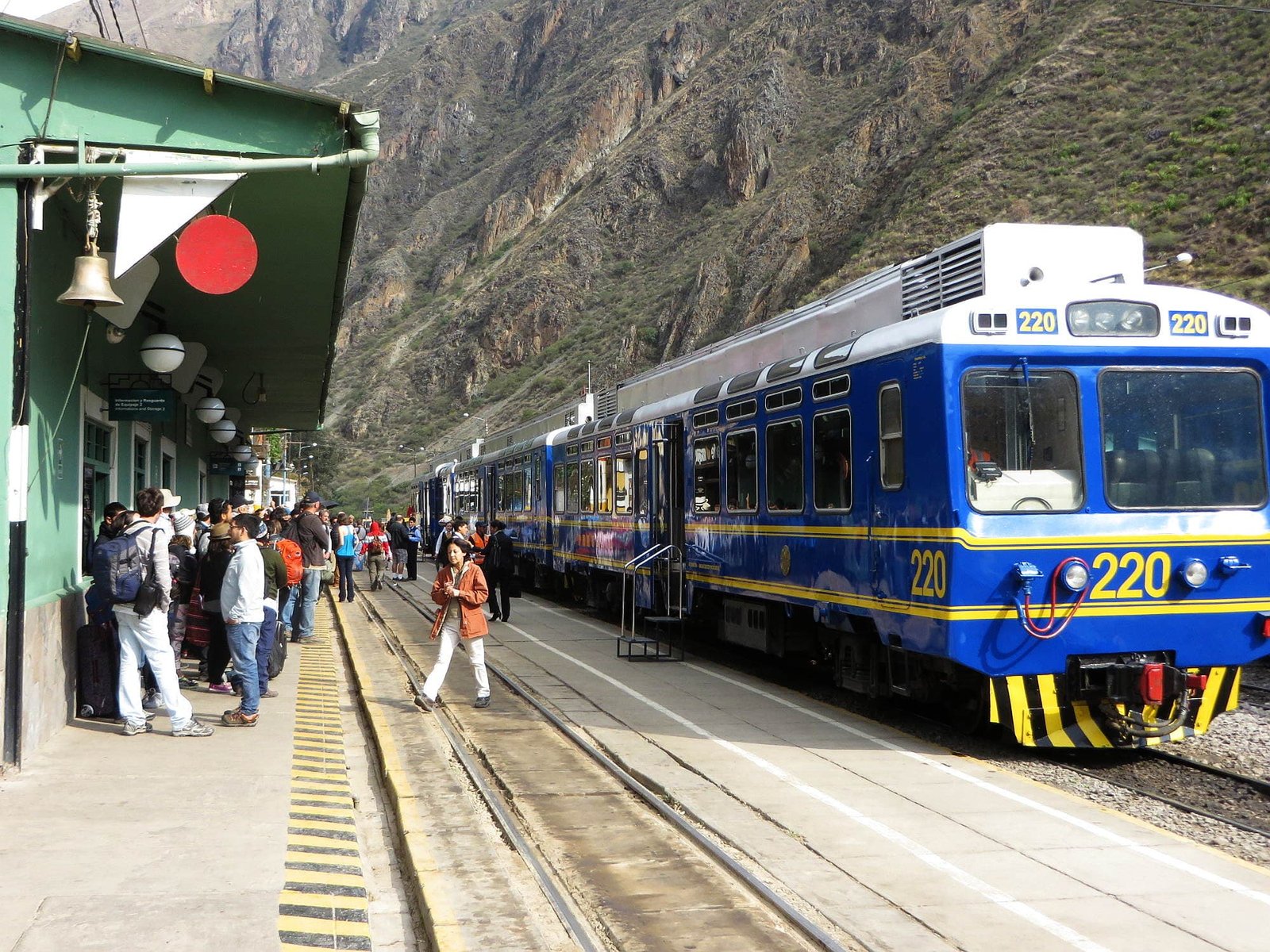 High-end logistics to synchronize with Machu Picchu circuits 2026 entry times.